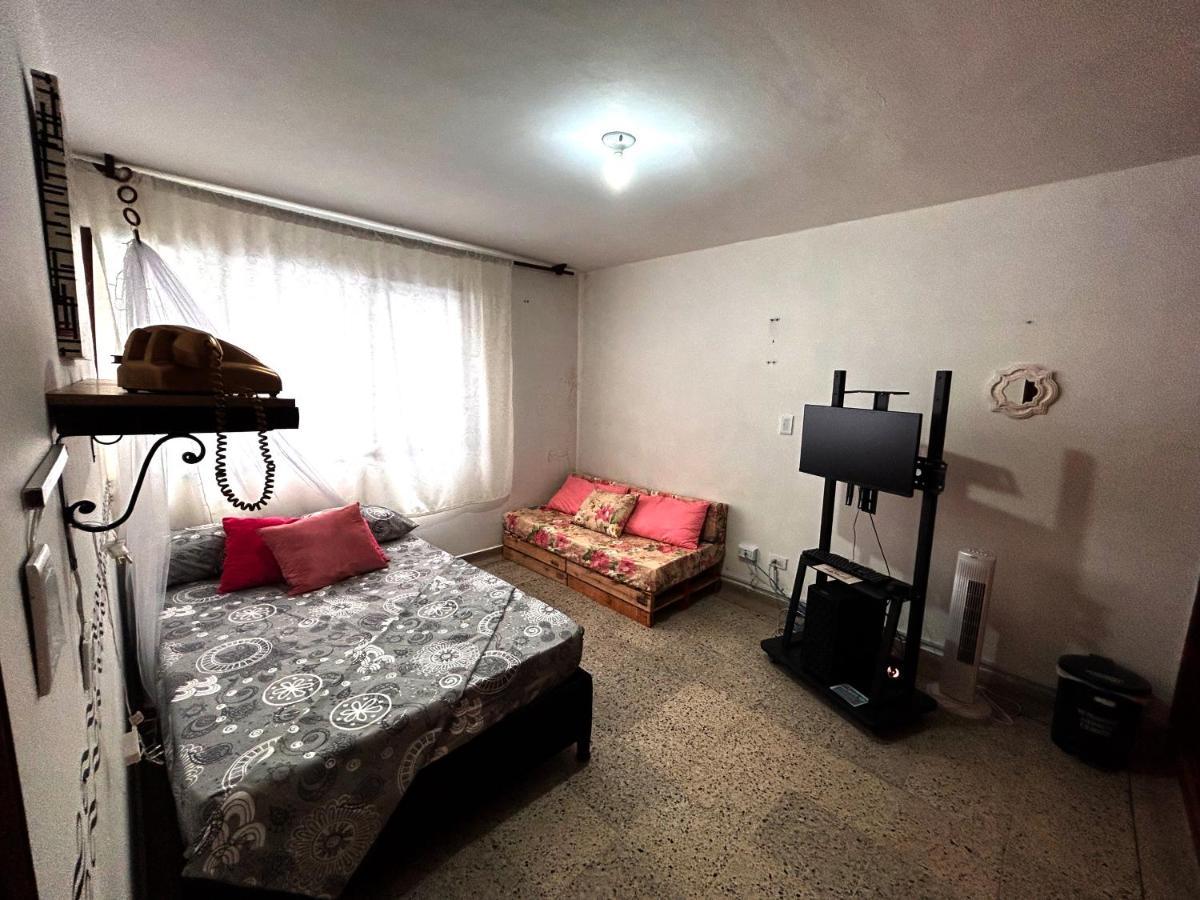 Casa Purple Guest house Medellin
